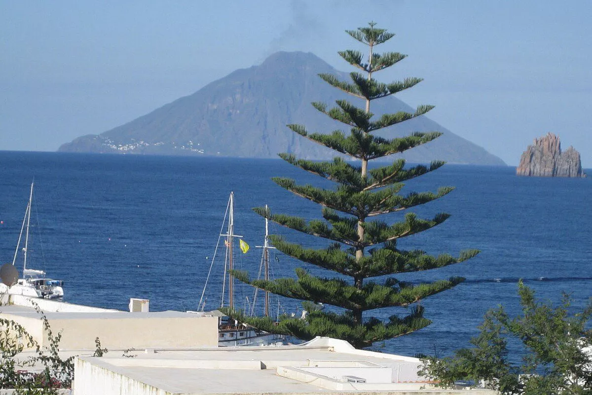 Stromboli visto da Panarea