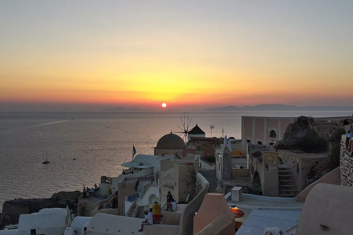 Il sole si addormenta a Oia