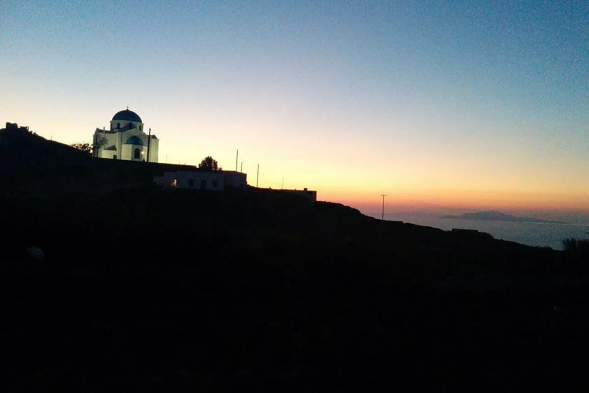 Tramonto a Folegandros