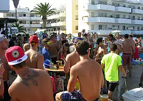 turistipercaso mare-h7eyf