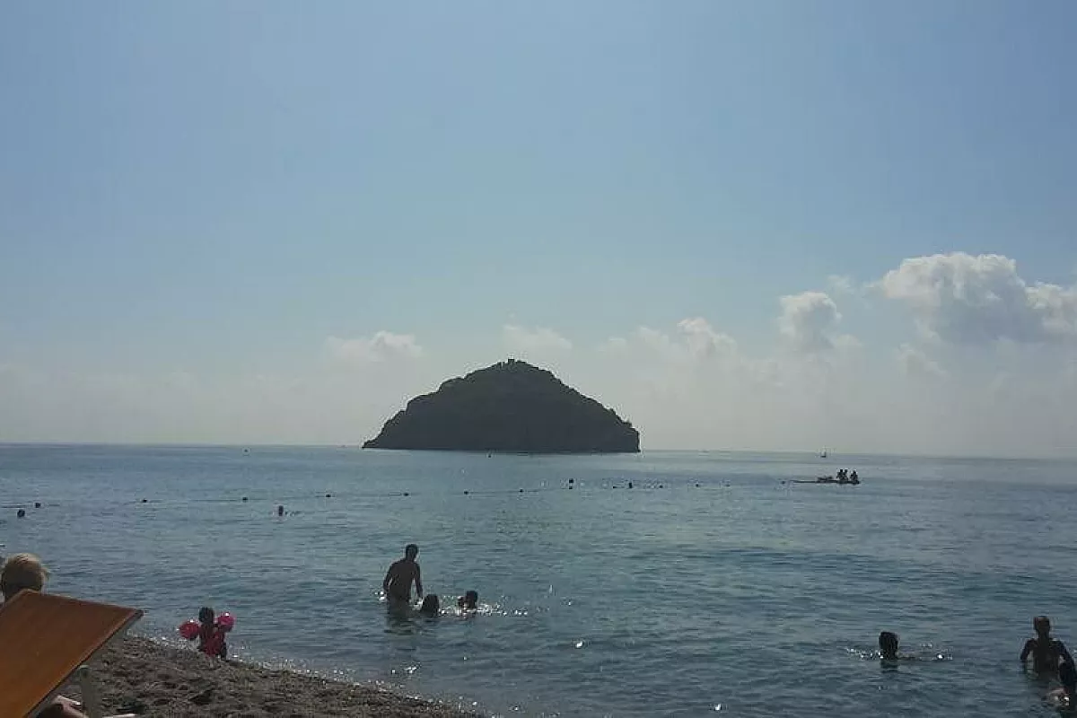 Liguria touch and go