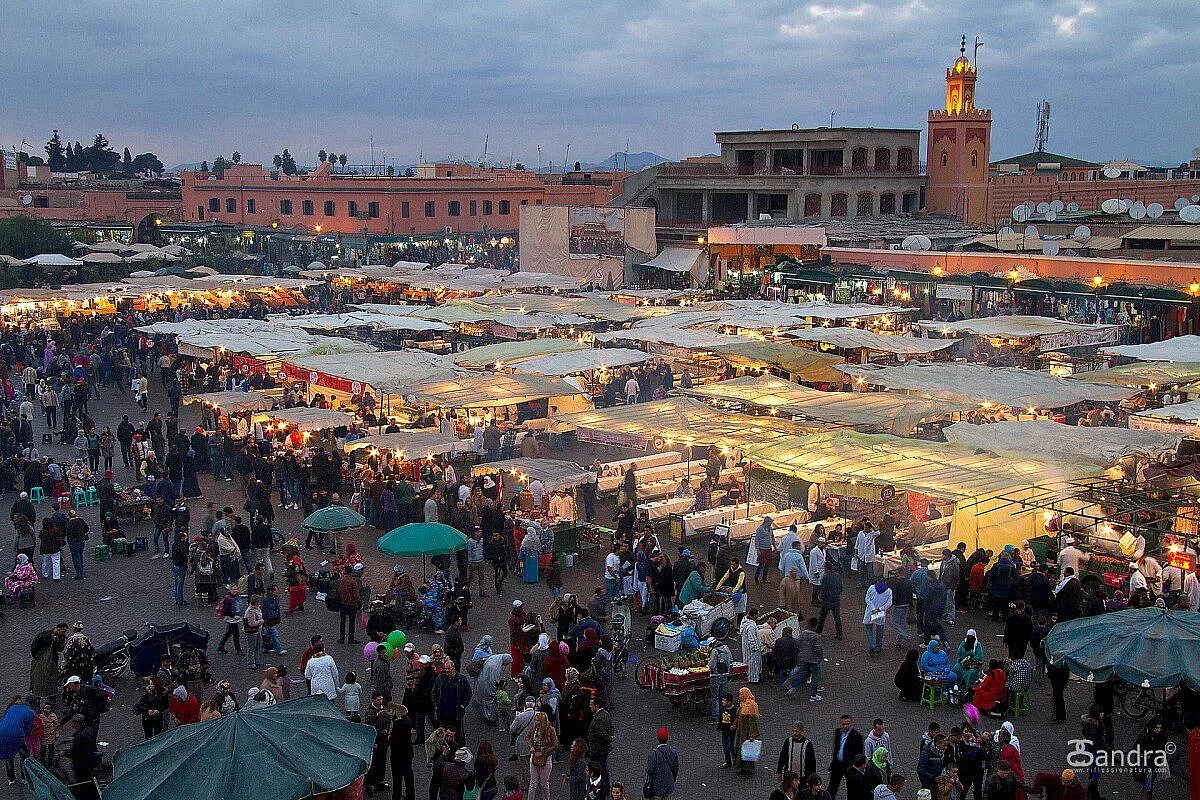 Marrakech si illumina