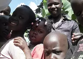 turistipercaso masindi-bambini-9nz4z