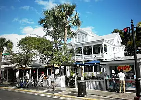 turistipercaso miami-miami-beach-mare-x7uz5