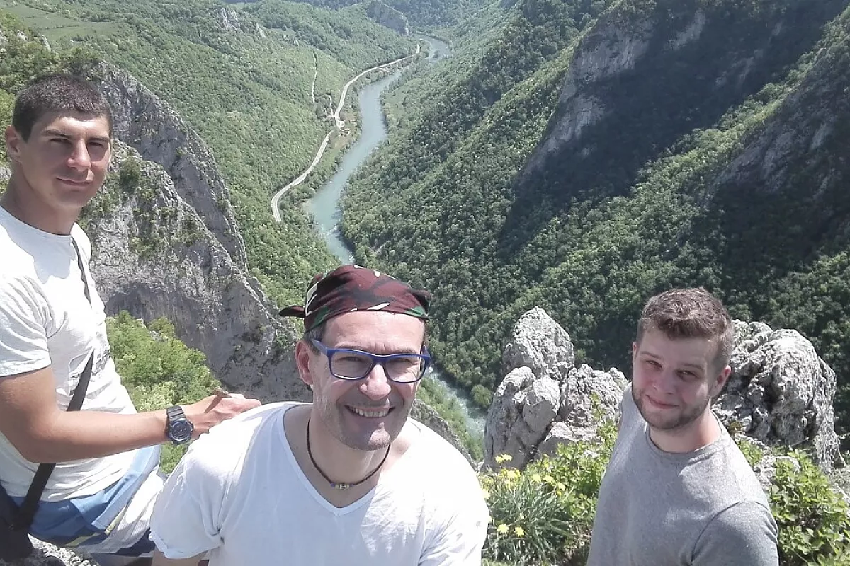 BALKAN CAR TOUR