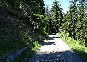 turistipercaso montagna-b7bgs