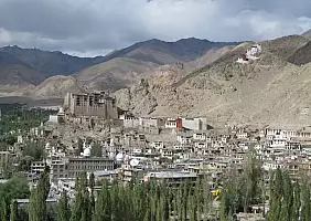 turistipercaso montagna-dy6yn