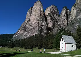 turistipercaso montagna-j86w8