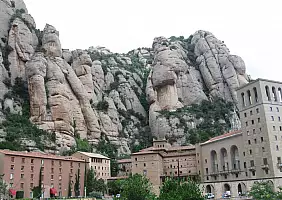 turistipercaso montserrat-kcfst
