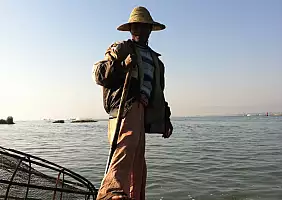 turistipercaso myanmar-1tsgp