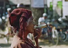 turistipercaso myanmar-vu8q3
