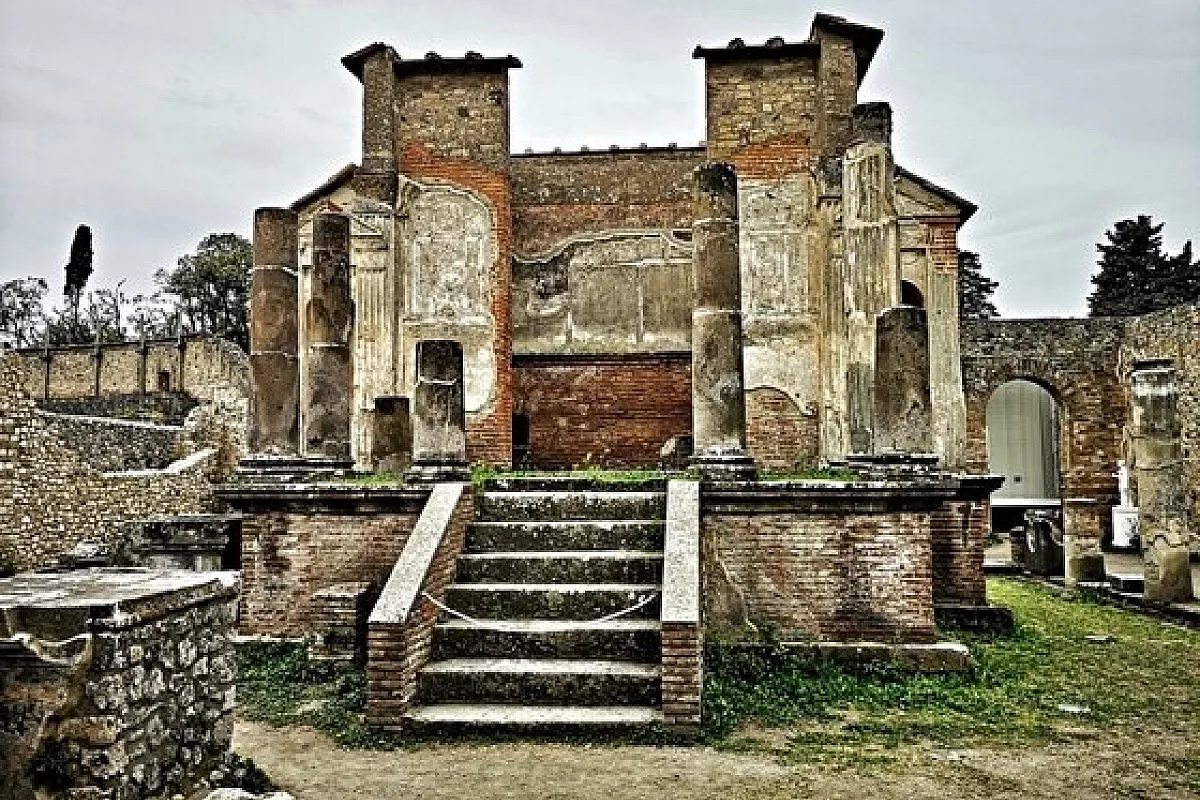 Iside in Campania: i misteri di Napoli