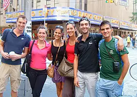 turistipercaso niagara-falls-fiume-fjwye
