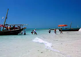 turistipercaso nungwi-mare-qdjap