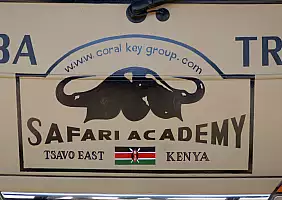 turistipercaso parco-nazionale-tsavo-east-1nr7f