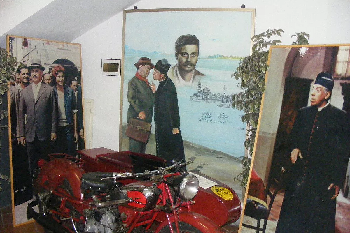 Interno del museo Don Camillo e Peppone