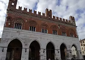 turistipercaso piacenza-esrnx