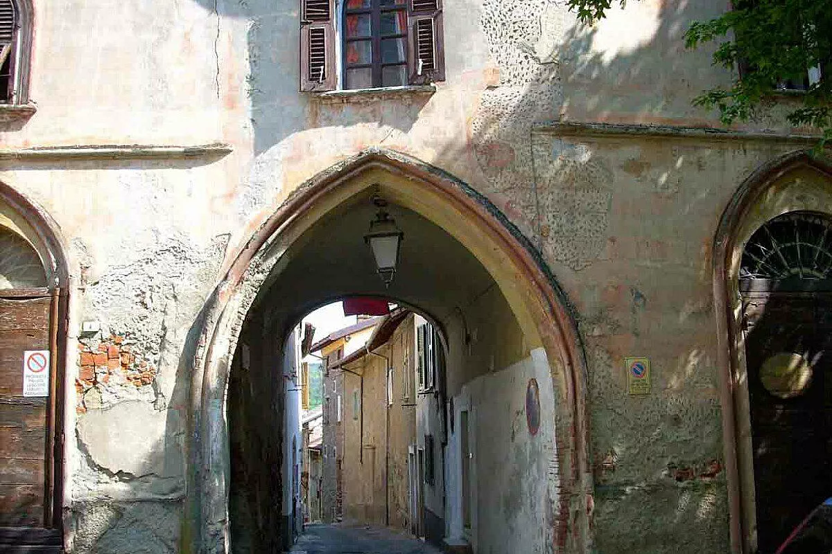 Il Faro sulle colline del miracolo – Viaggio a Molare