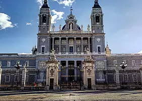 turistipercaso plaza-mayor-bxh8e