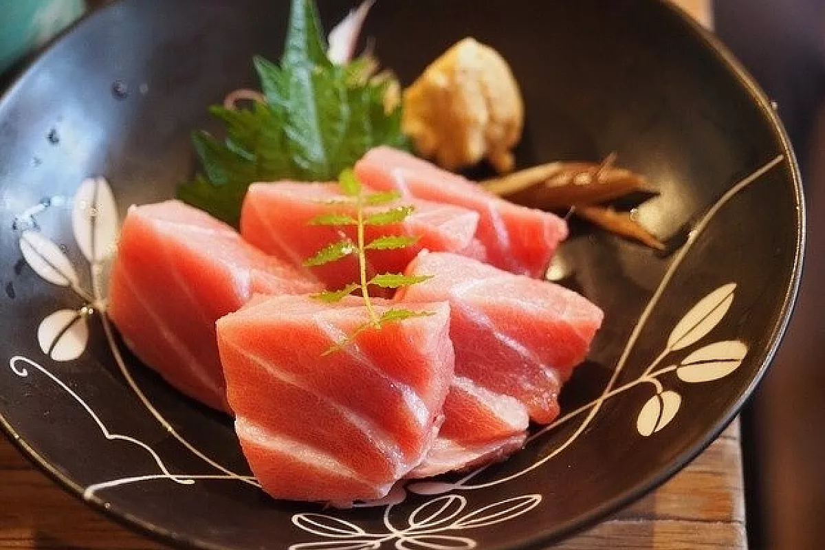 Pesce crudo al latte di cocco