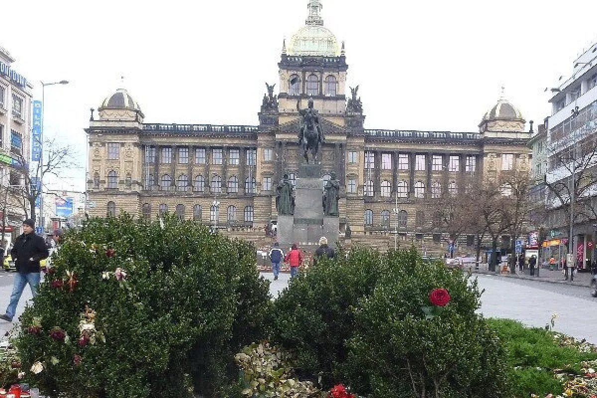 A Praga senza moto