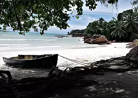 turistipercaso praslin-mrgkf