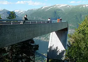 turistipercaso prekestolen-j8f51