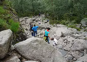 turistipercaso prekestolen-kt1yh