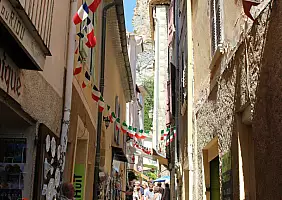 turistipercaso provenza-s8evv