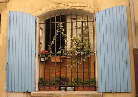 turistipercaso provenza-tj79j
