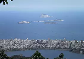 turistipercaso rio-de-janeiro-favela-de-rocinha-f7y25
