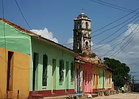 turistipercaso santiago-de-cuba-panorama-nuhde