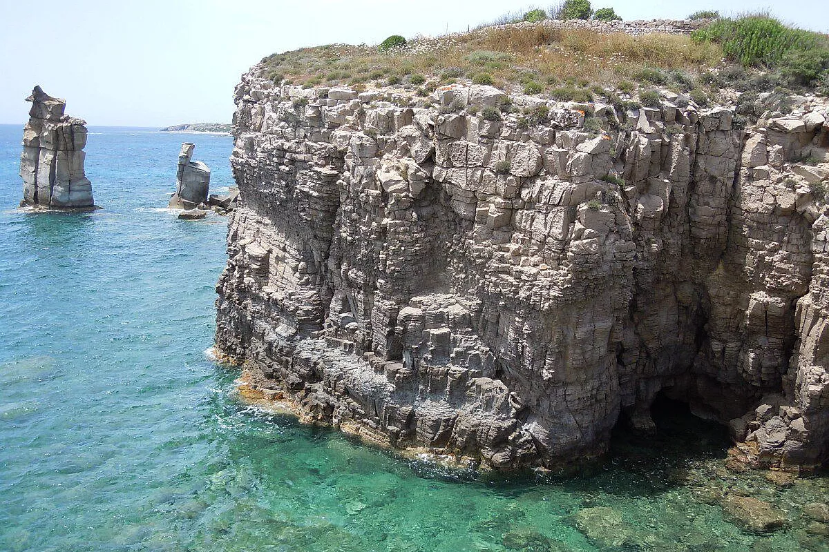 Sardegna-Isola di S. Pietro-le colonne