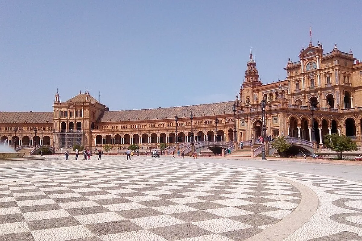 Siviglia, la città del sole e delle tradizioni