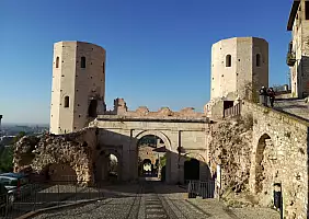 turistipercaso spello-ye42x