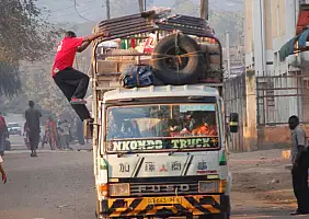 turistipercaso tanzania-b7ewu