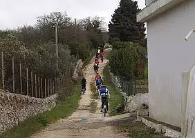turistipercaso turismo-sostenibile-rv3a6