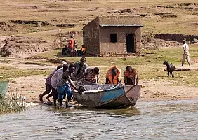 turistipercaso uganda-4wxyj