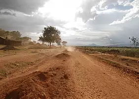 turistipercaso uganda-cy54q