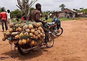 turistipercaso uganda-du8j5
