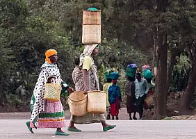 turistipercaso uganda-e82vh