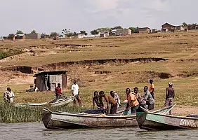 turistipercaso uganda-qf539