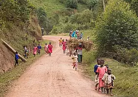 turistipercaso uganda-xfkk6