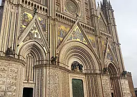 turistipercaso umbria-q6tmn