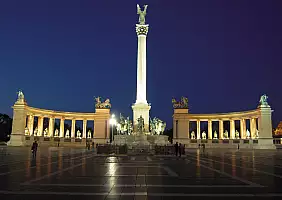 turistipercaso ungheria-h5gde