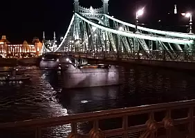 turistipercaso ungheria-j5s53