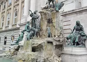 turistipercaso ungheria-k5ve3