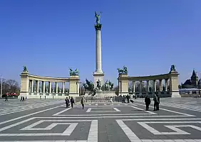 turistipercaso ungheria-mg6bz