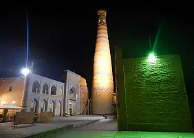 turistipercaso uzbekistan-z767s
