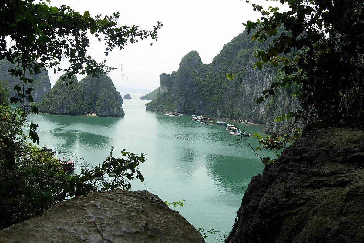 magica halong bay
